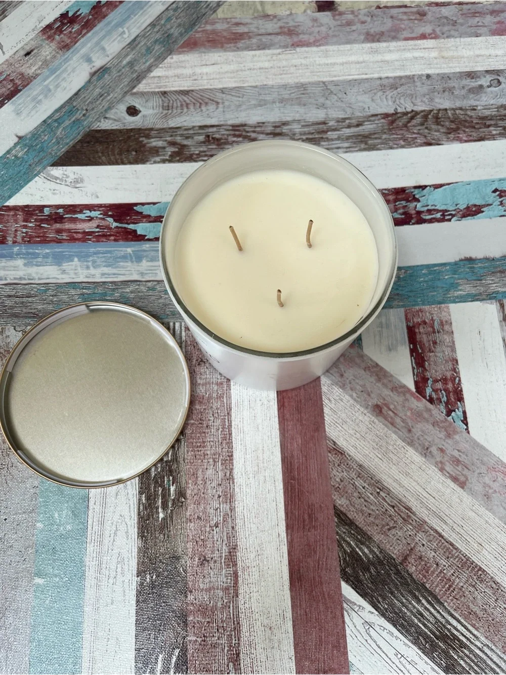 Sand + Fog Vanilla Sandalwood 3 Wick Candle Soy Wax Blend Glass Jar NEW 25 oz
